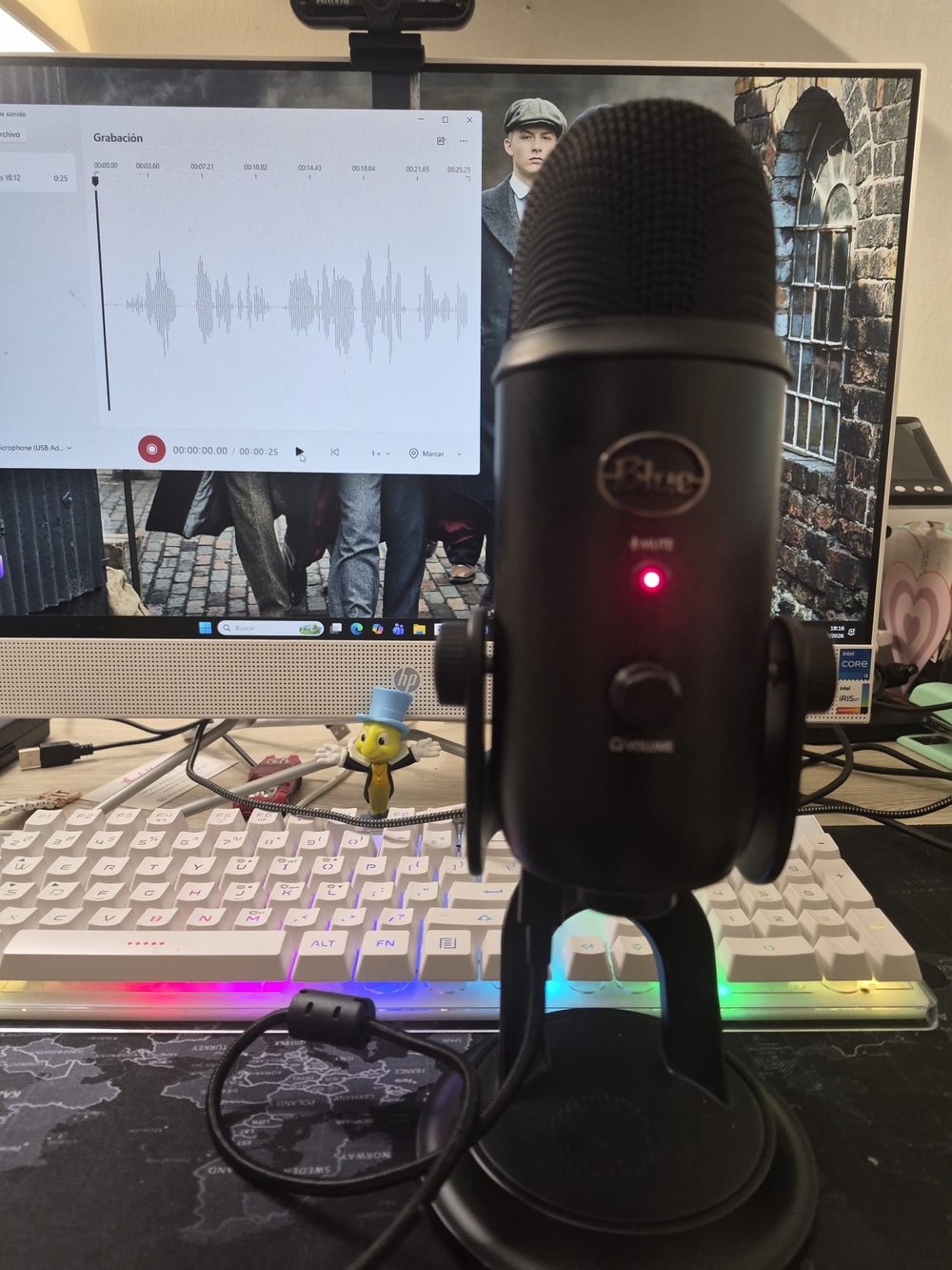 Yeti Black USB Microphone - Home Office Recording